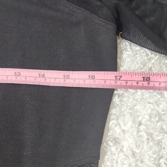 Maurices In Motion- Athletic Black Long Sleeve Tee Top - Picture 10 of 11